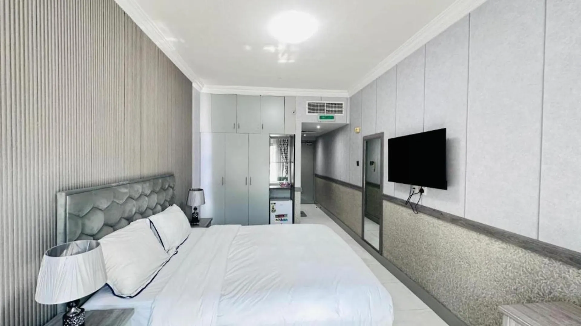 Belvilla Luxury Marino Near Deira Clock Tower Dubai